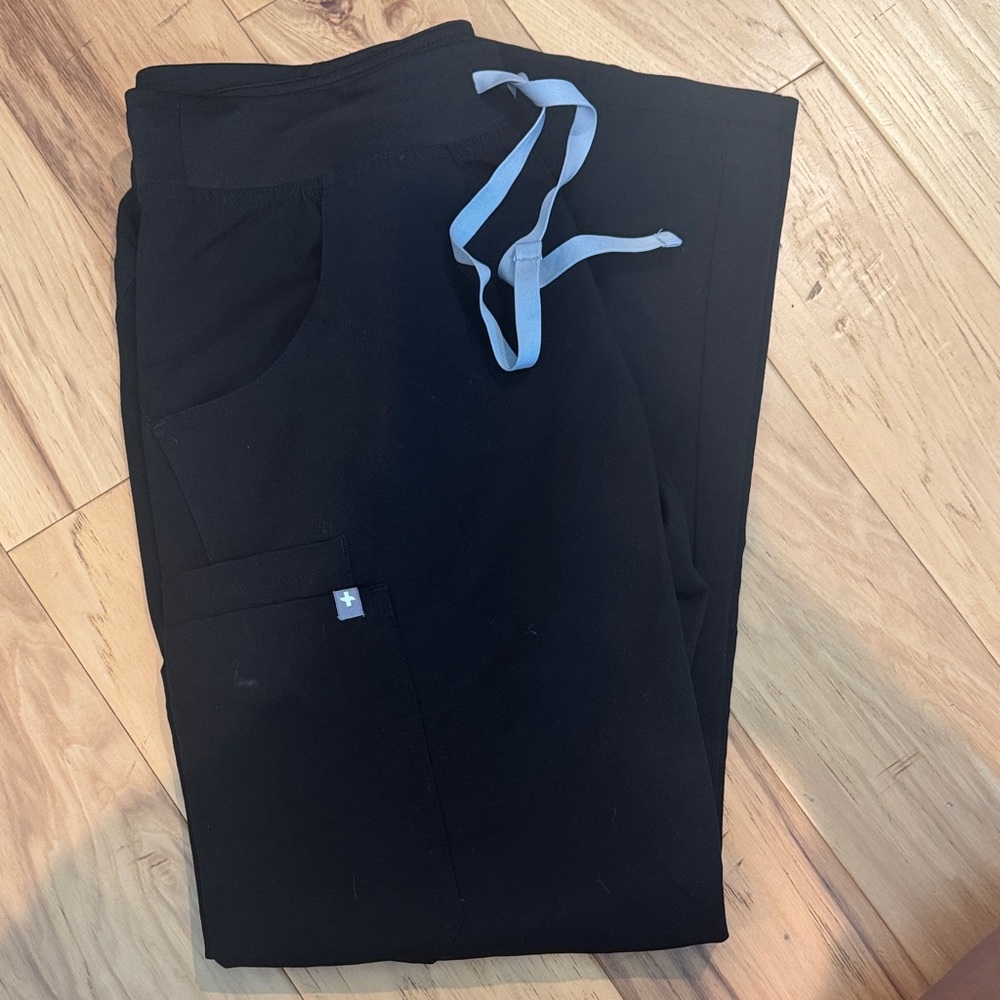 Figs Cargo Scrub Black Pants S/P